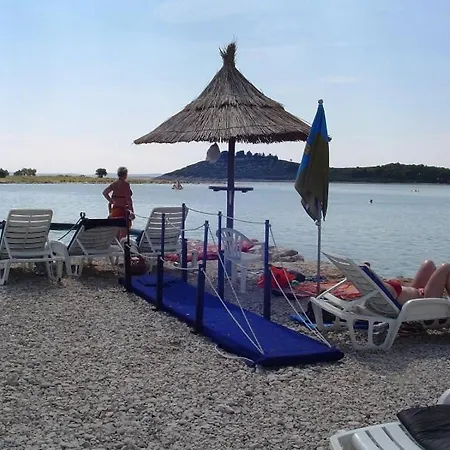 In With Terrace, Wifi * Pakoštane