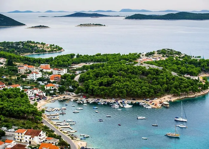 Апартаменты In With Terrace, Wifi Пакоштане