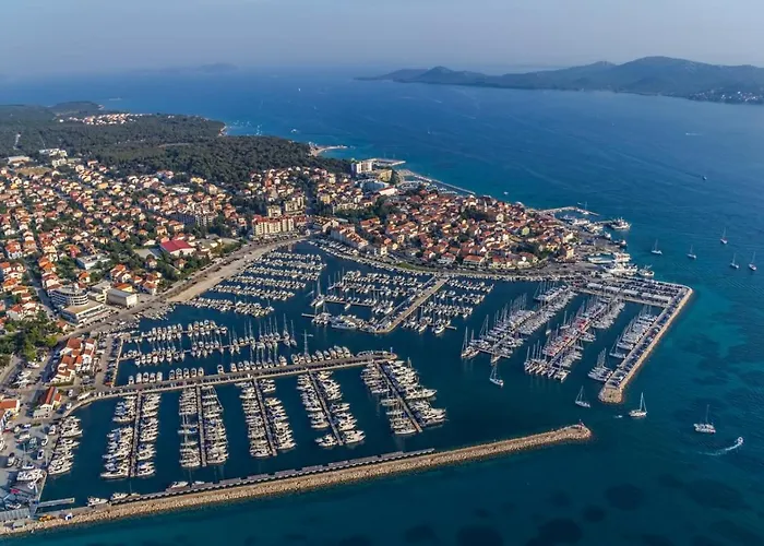 In With Terrace, Wifi *